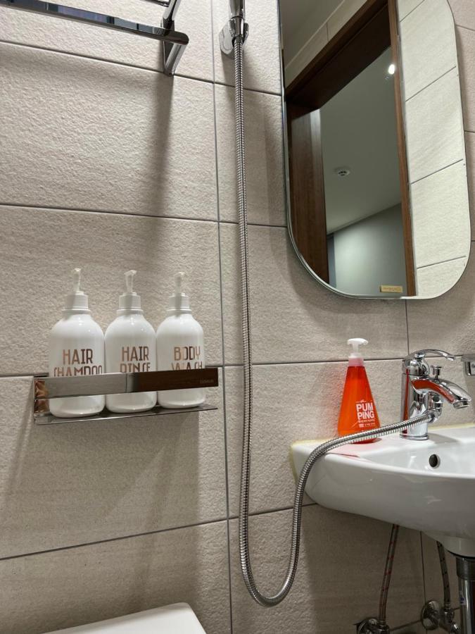 Hao Guesthouse In Hongdae Сеул Экстерьер фото